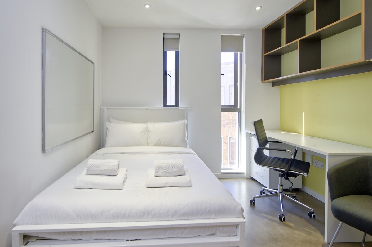 חדרים: מיטה