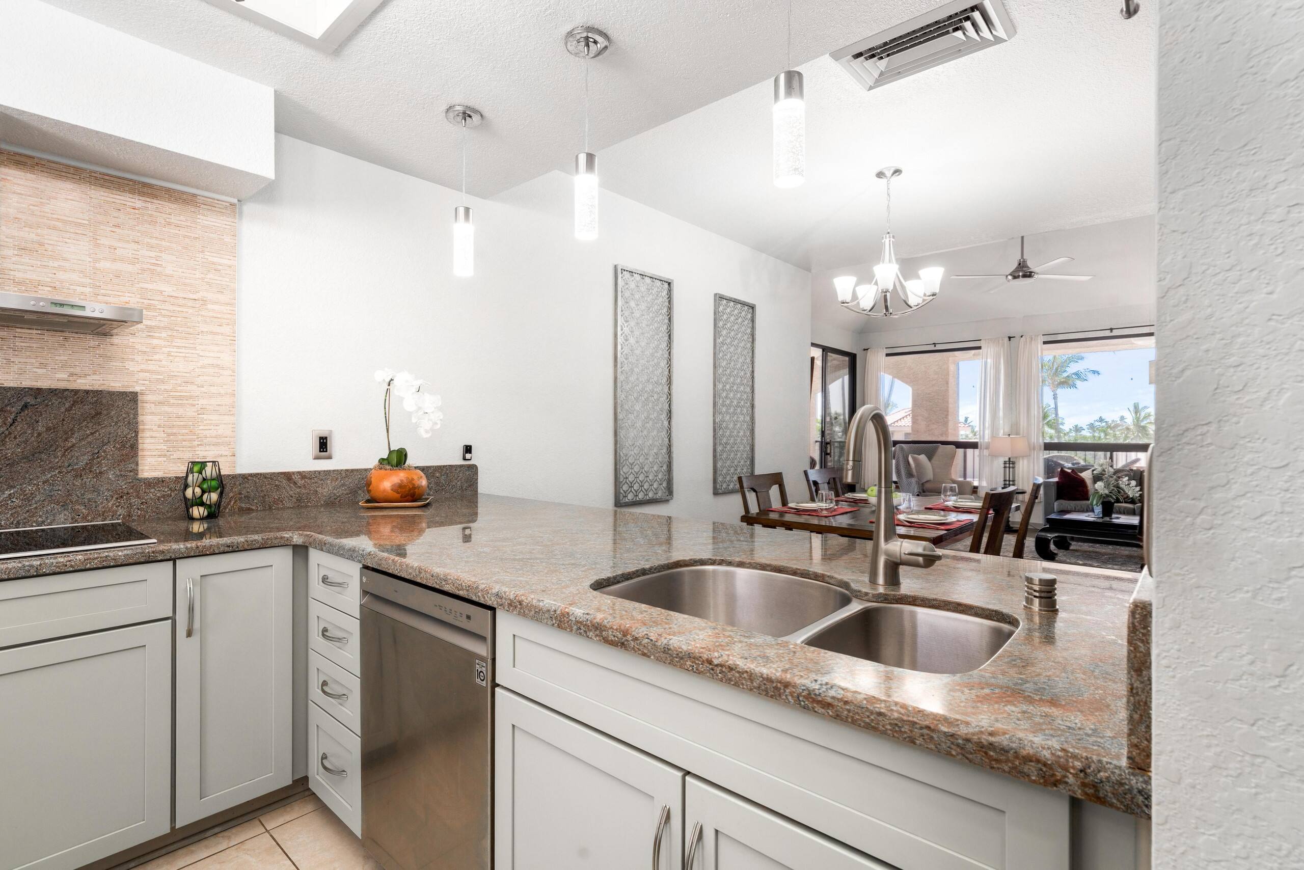 Condo in Waikoloa Village · ★5.0 · 2 bedrooms · 2 beds · 2 baths - Photo 25