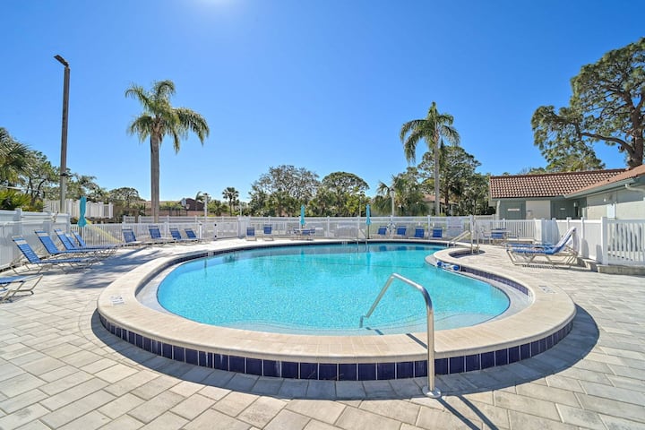 Suncoast Retreat - Tennis, Pools, Near Beaches! - Bradenton, FL