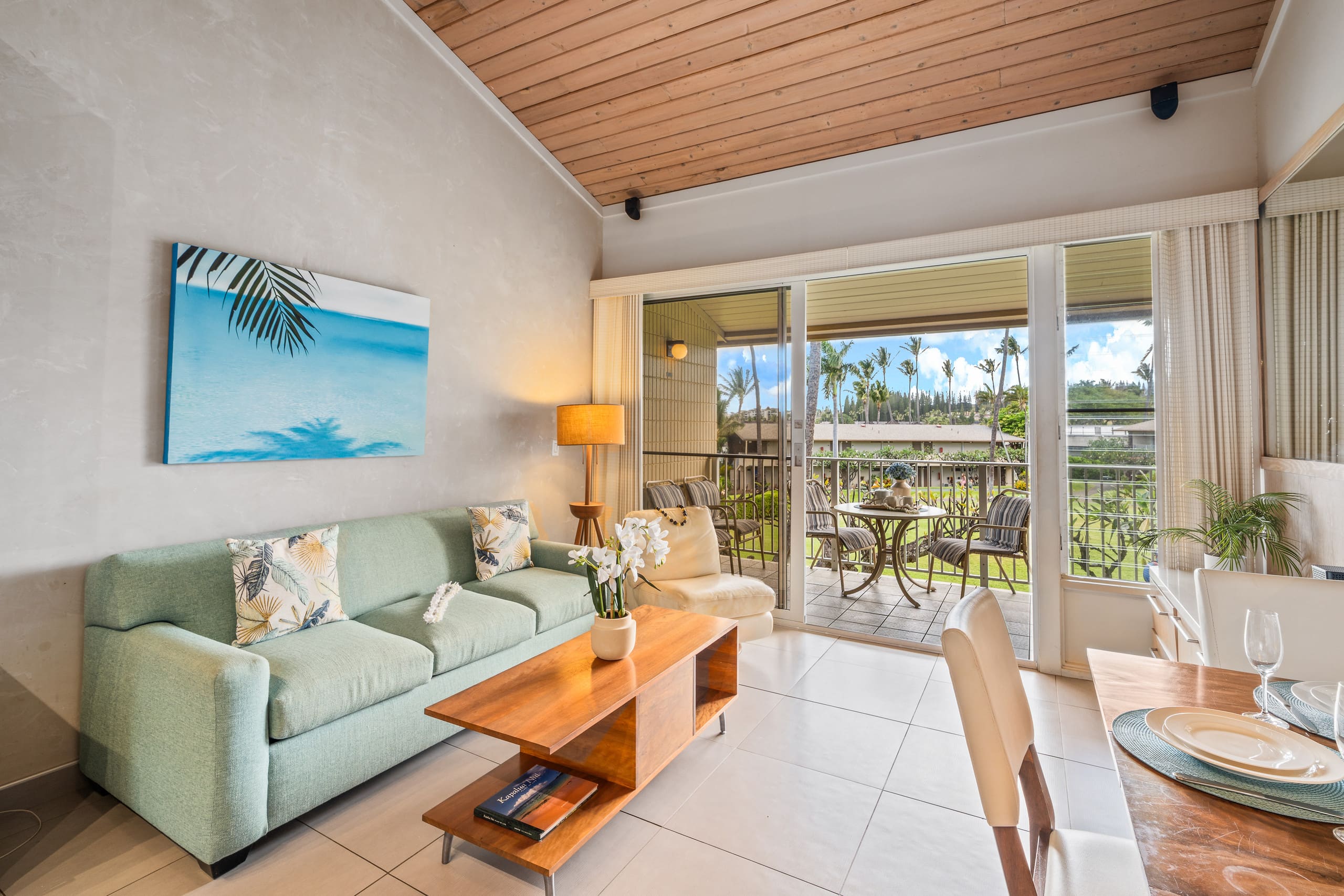 Condo in Lahaina · ★4.64 · 1 bedroom · 2 beds · 1 bath - Image 5