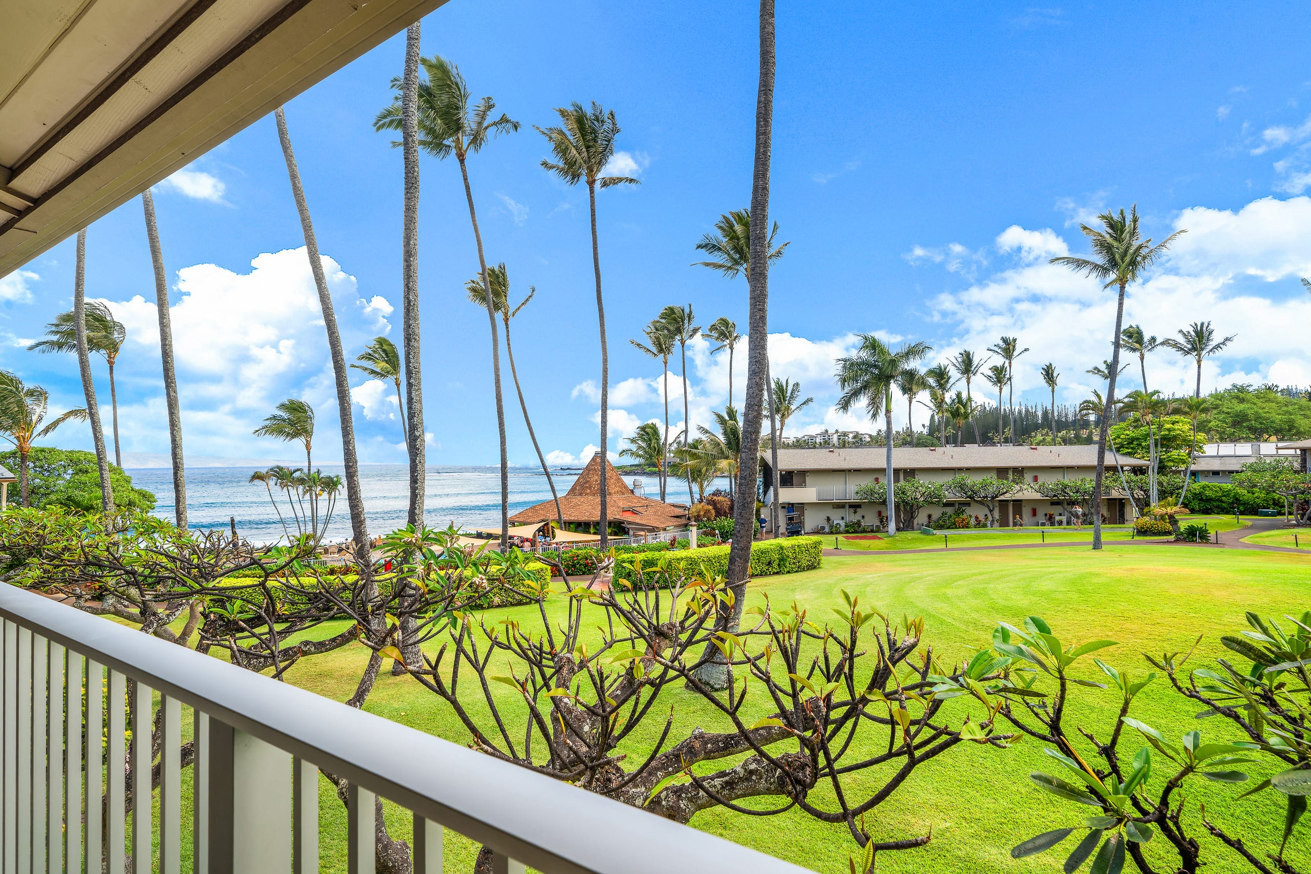 Condo in Lahaina · ★4.64 · 1 bedroom · 2 beds · 1 bath - Image 27