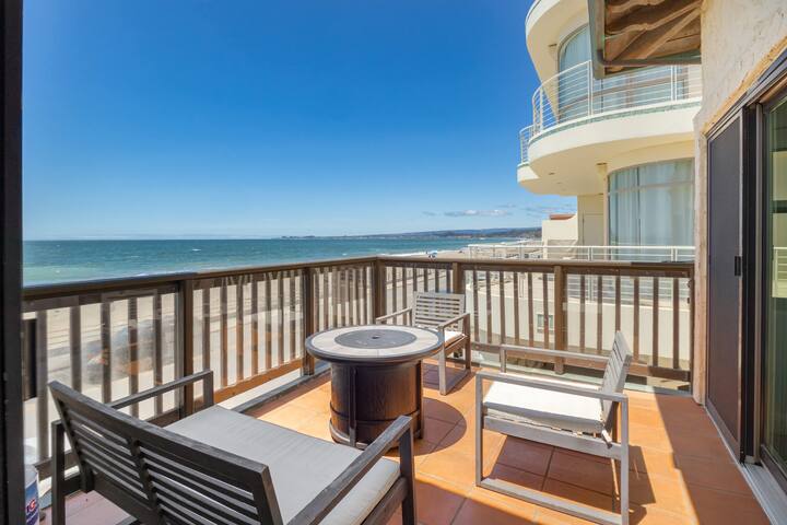 3 Bedroom Rio Del Mar Home – Steps to Beach! gallery image 3