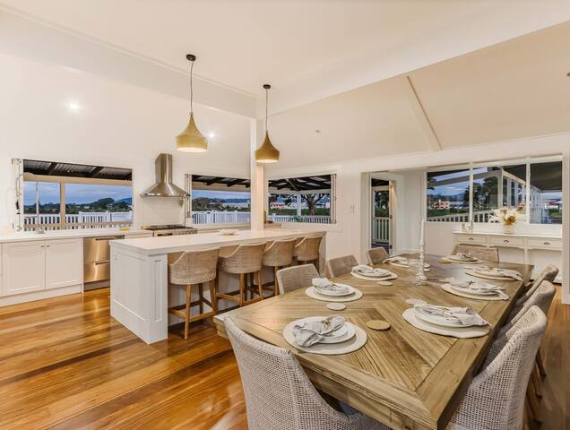 Holiday Management Co managed Airbnb listing 1