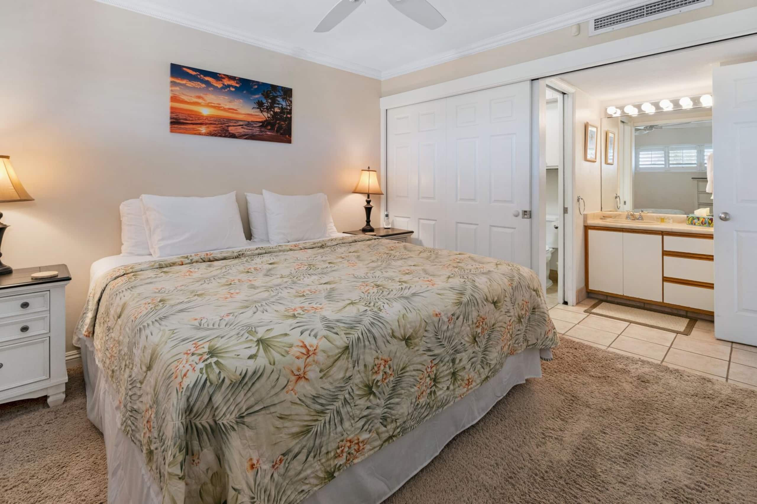 Penthouse Oceanfront overlooking Sandy Beach - Image 17
