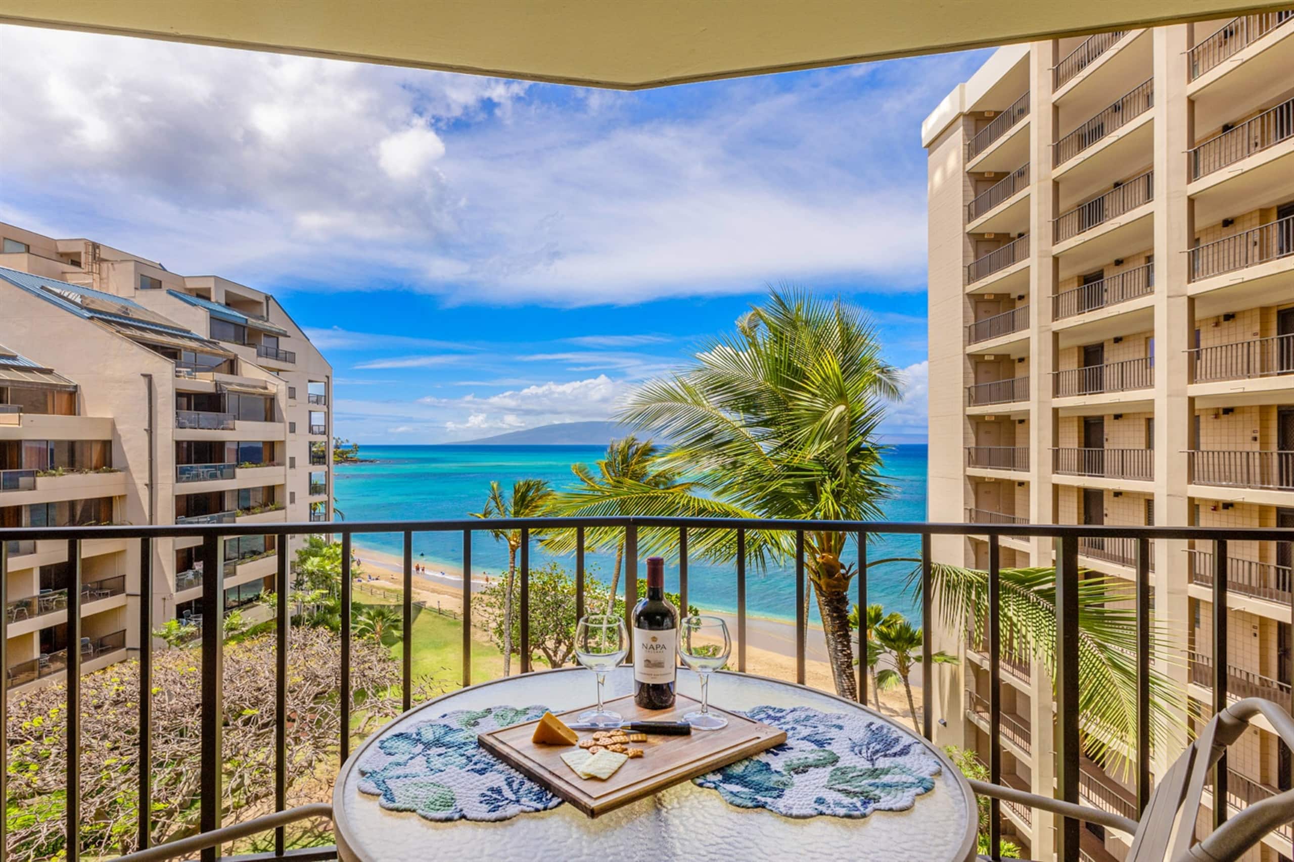 Condo in Lahaina · ★4.96 · 1 bedroom · 2 beds · 1 bath - Image 27