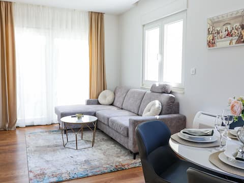 Apartment Con Amore - Apartment with Balcony