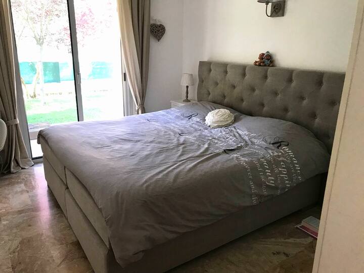 Dhomë gjumi 2