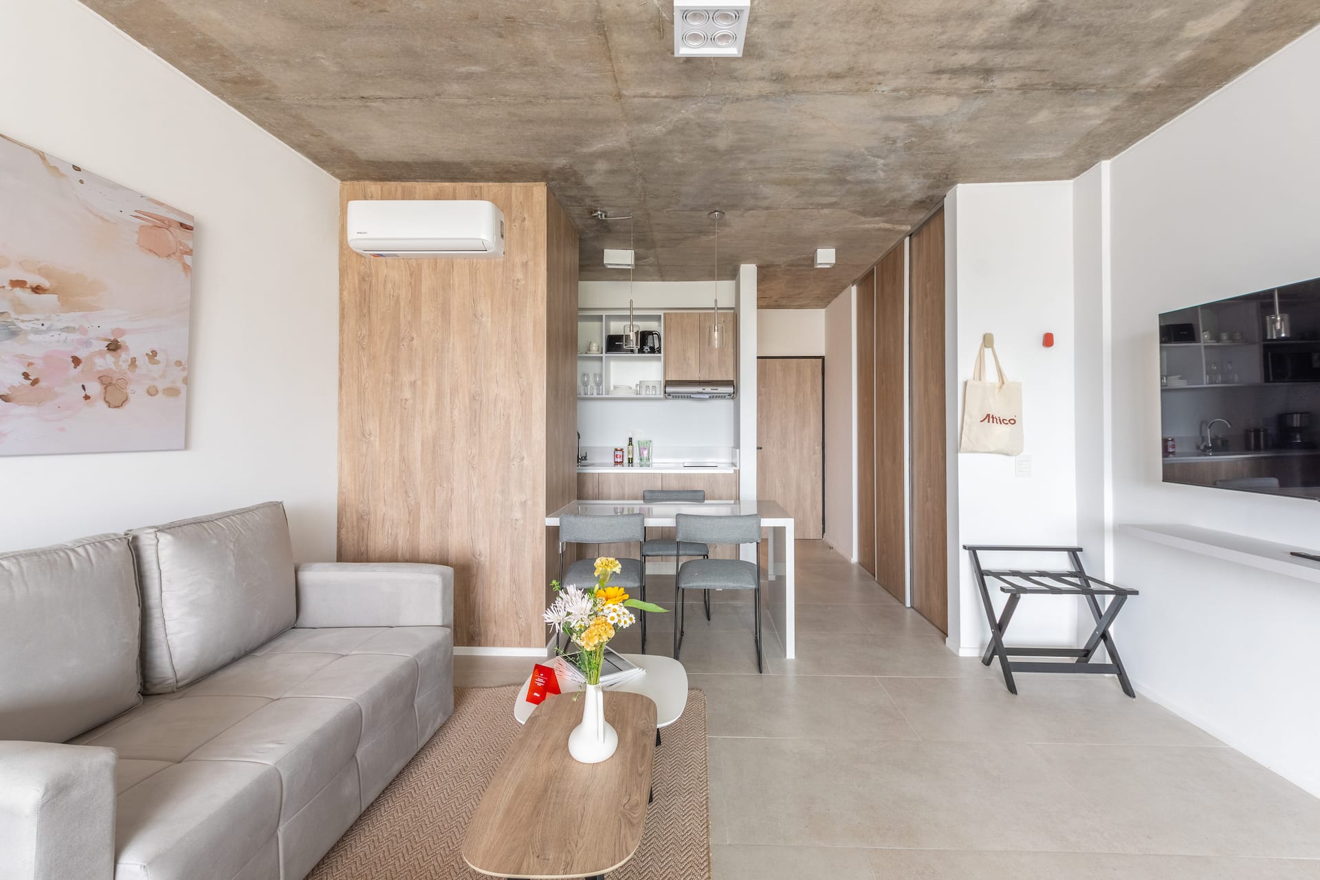 Kitnet com terraço em Palermo
