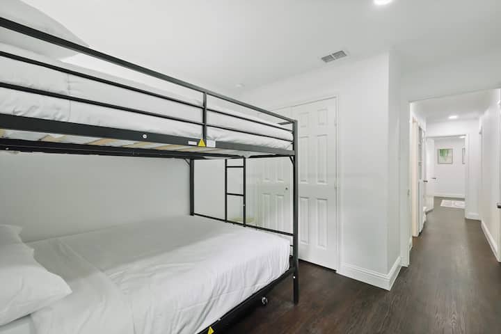 საძინებელი 4