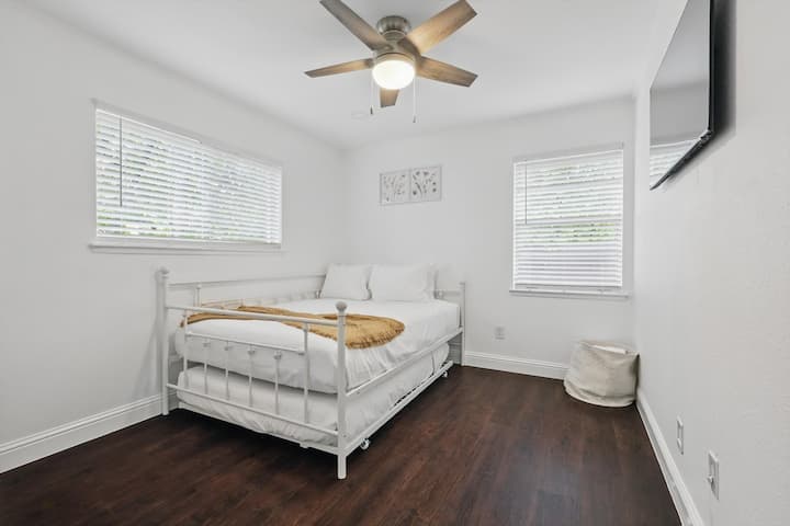 საძინებელი 3