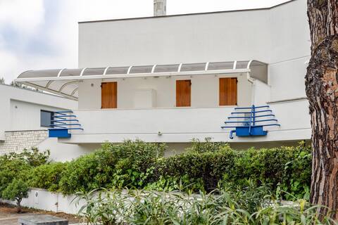 L16 - New apartment with garden and parking space