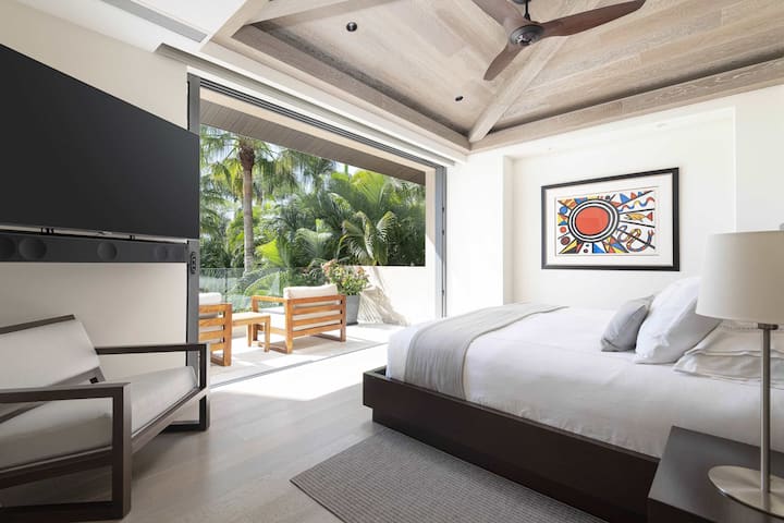 Საძინებელი 2 აივნითა და ხედებით