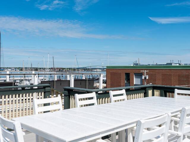 Downtown Harbor View gallery image 3