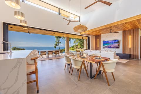Pacific Paradise Brand New Luxury Home, Dominical