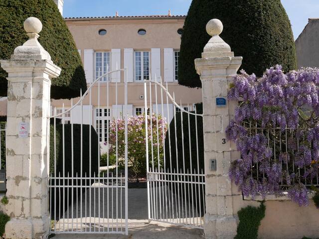 Rochefort Océan and Fouras Real Estate Concierge Service managed Airbnb listing 1