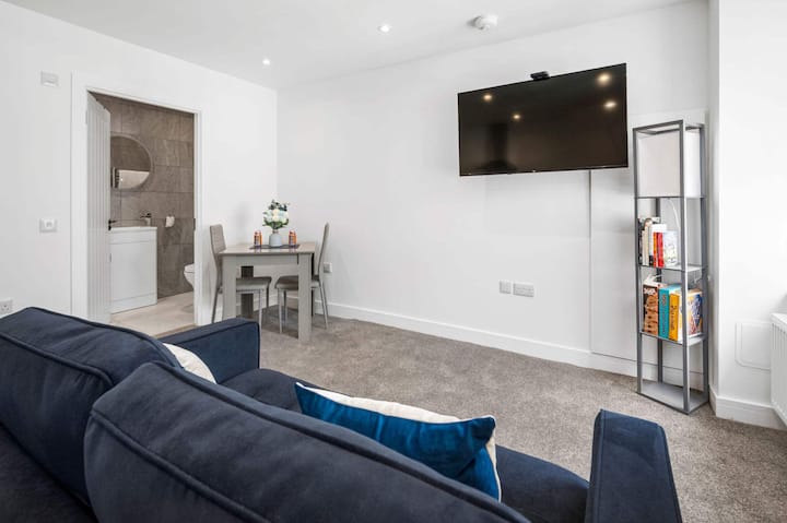 Modern 1br Apt - Short Walk To Town Centre +Sky Tv - Oban