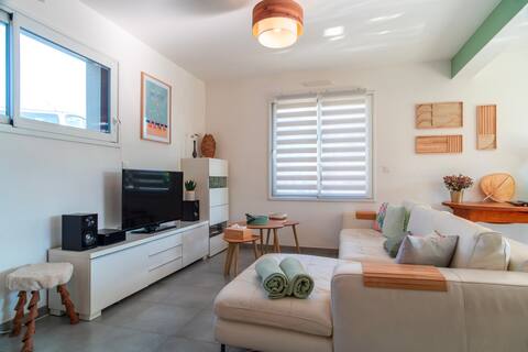 Popular Airbnb listing: Dreon Ker – Quiet, near the village in Plomodiern