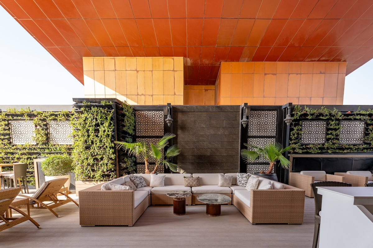 4BR+M Palm Penthouse /Atlantis Vw & Beach Access - 2