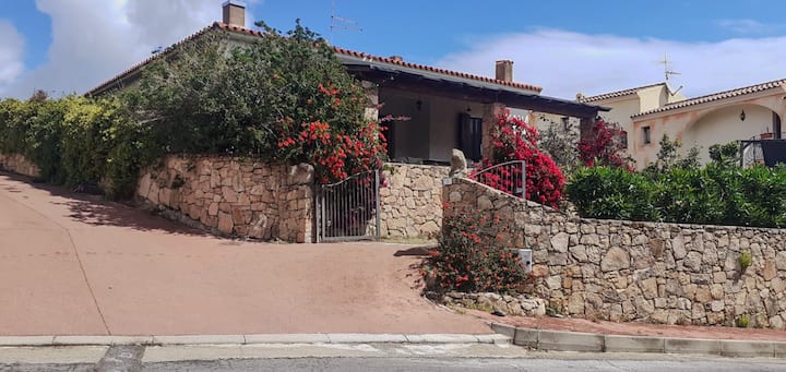 Villa Da Anna E Turi - A 5 Minuti Dal Mare - Budoni