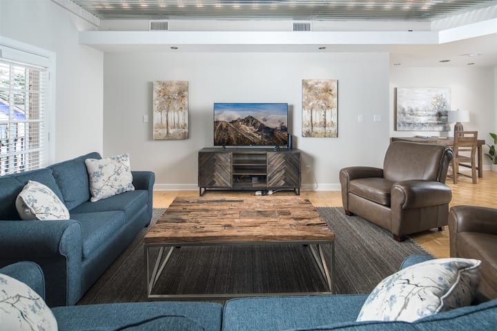 Overlook - Downtown, Elevator, Sleeps 6, Parking! - Blowing Rock, NC