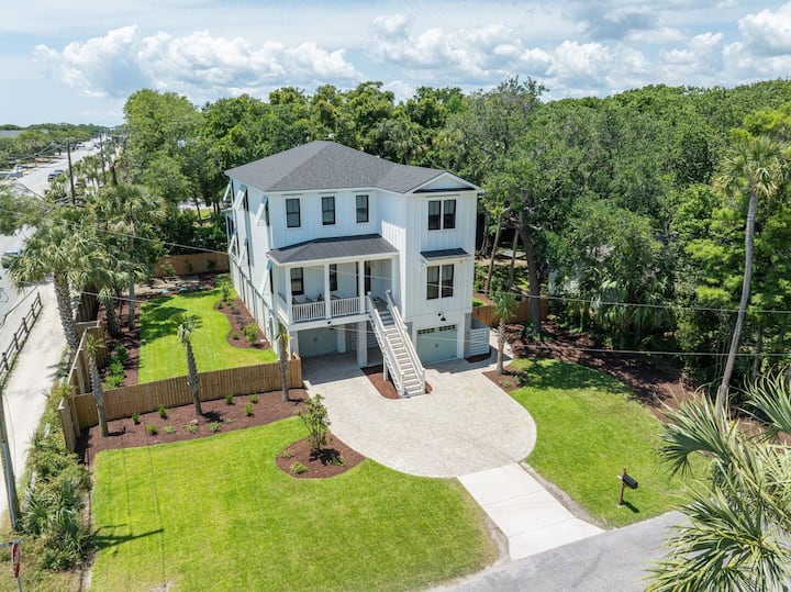 Newly Built Home, Min To Beach, Restaurants, Shops - Mount Pleasant, SC