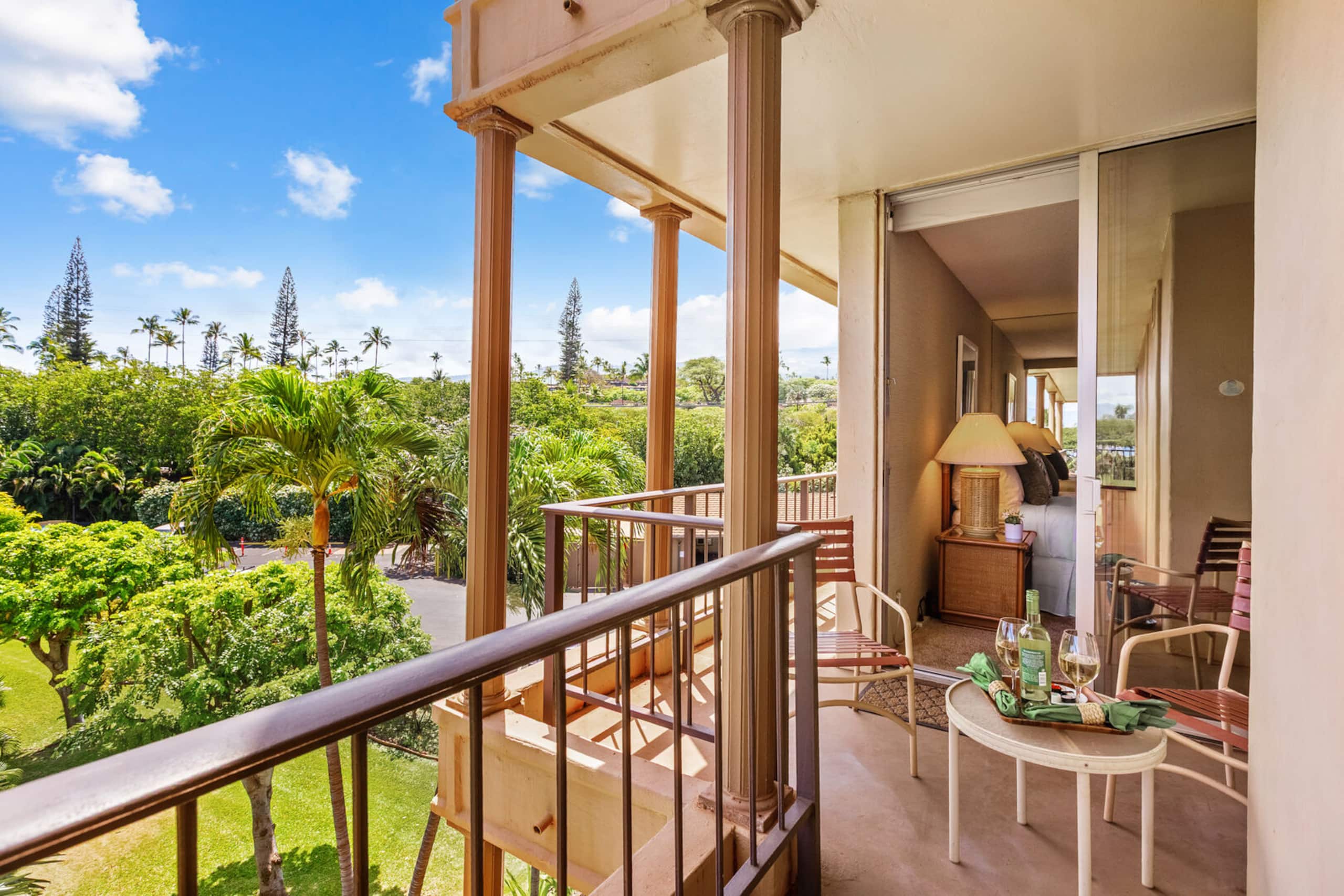 Condo in Lahaina · ★4.33 · 1 bedroom · 1 bed · 1 private bath - Image 15