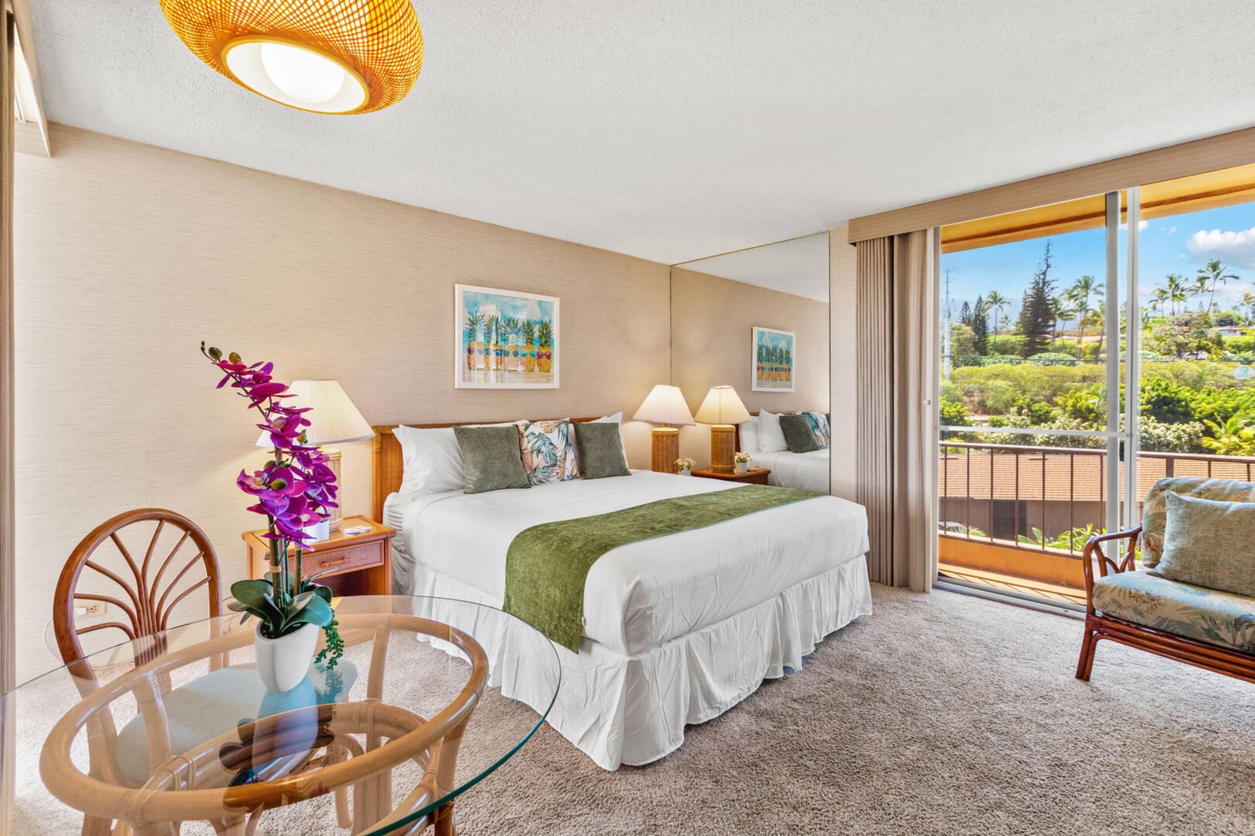 Condo in Lahaina · ★4.33 · 1 bedroom · 1 bed · 1 private bath - Image 5