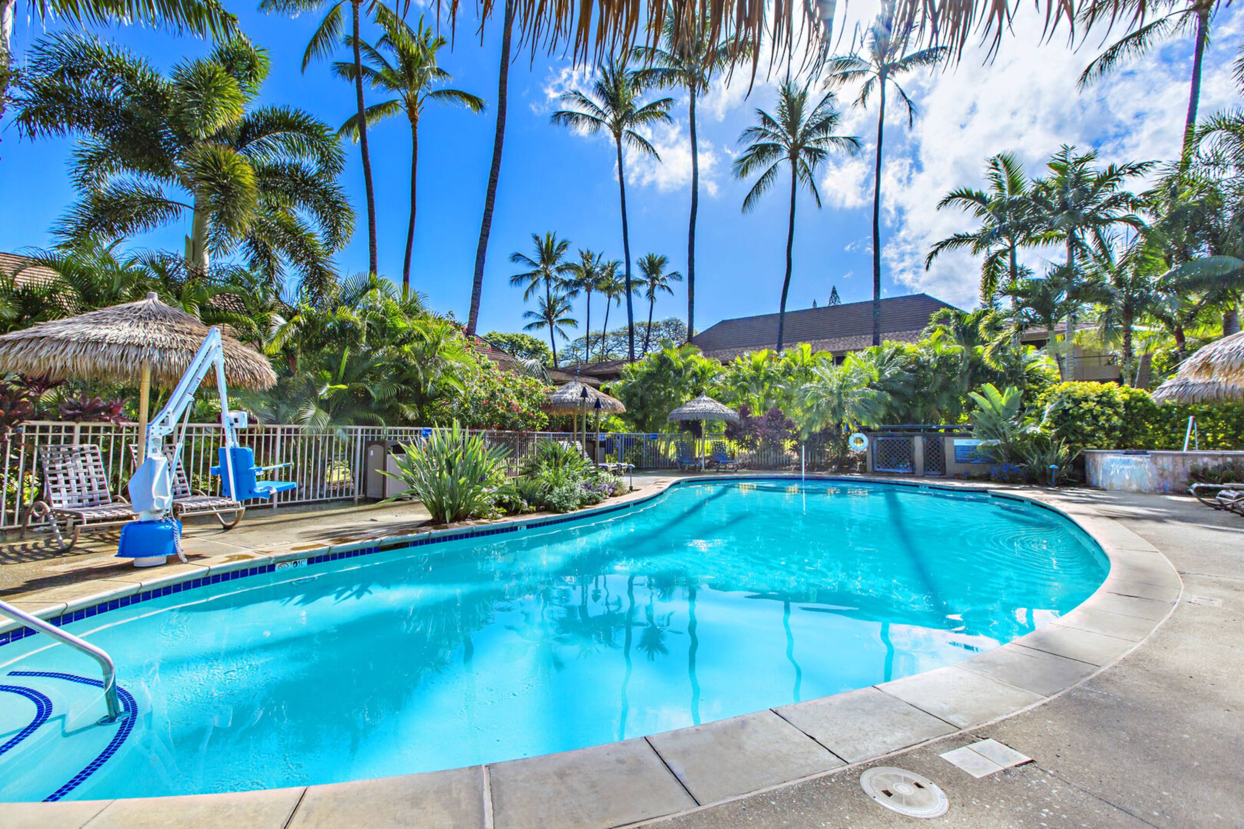 Condo in Lahaina · ★4.33 · 1 bedroom · 1 bed · 1 private bath - Image 17