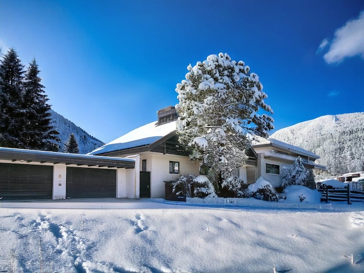 Ski-in/ski-out holiday home in Söll with sauna