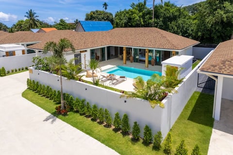 Villa Elsa with Garden -Included Airport pick up