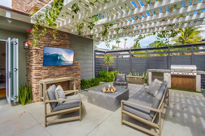 Outdoor Living Area * A/c * Custom Built Home - Encinitas
