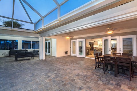 Successful Airbnb property: New! Lemon Bay•Hot Tub•Sunsets•Pontoon Rentals! in Manasota Key