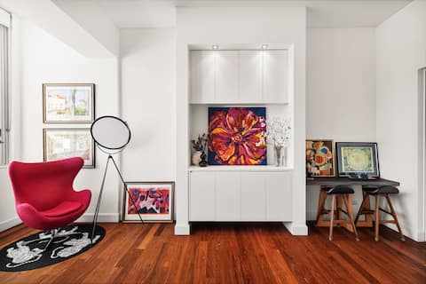 Top performing Airbnb: Opera House Retreat in Kirribilli