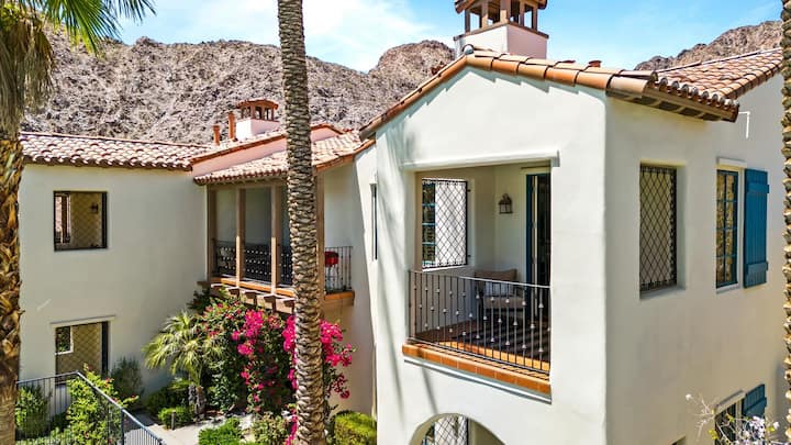 ห้องนอนหลักมีระเบียง 2 ห้อง