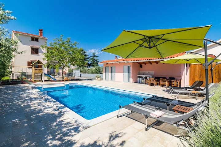 Apartment 2383/147420 - Pula