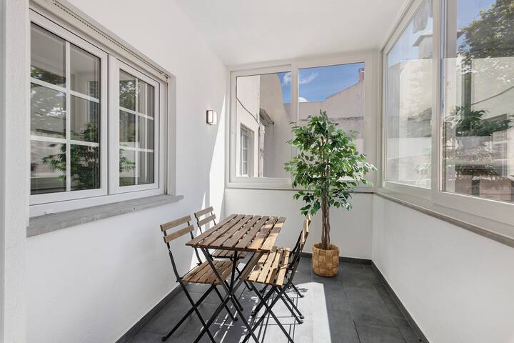 Cascais City and Sea gallery image 2