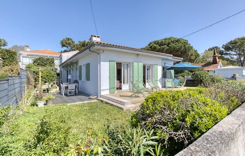 Awesome home in Saint-Trojan-les-Bains