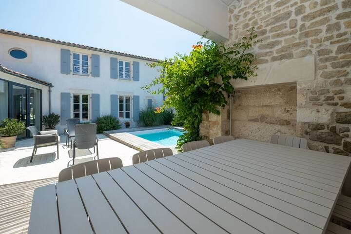 Ré Experiences managed Airbnb listing 3