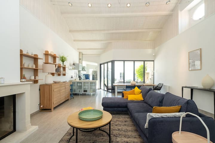 Ré Experiences managed Airbnb listing 3