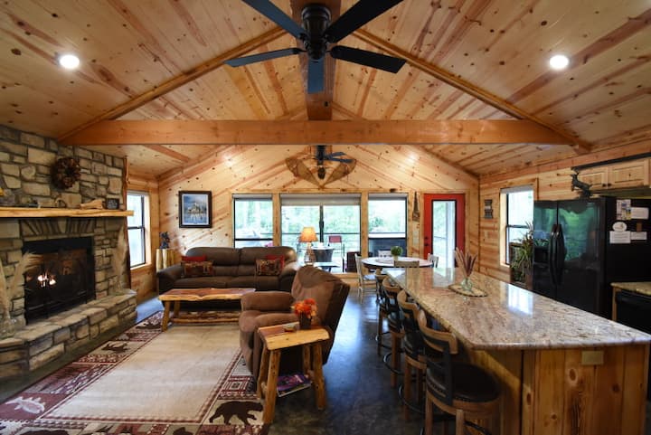 Luxe 1 Bedroom W No Traffic Or Road Noise - Broken Bow, OK