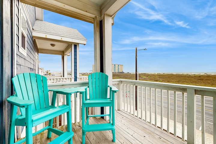 3 Br Dog Friendly Townhome Steps To The Beach - Corpus Christi, TX