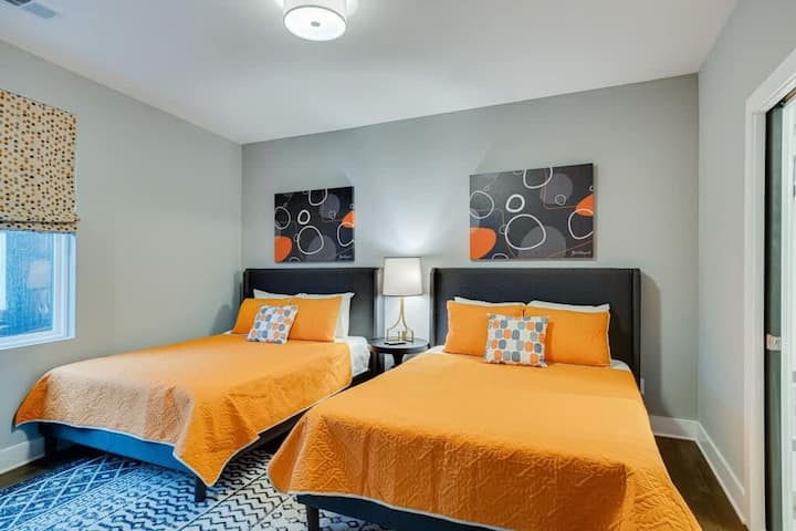 Dormitorio 3: dos camas completas y TV inteligente