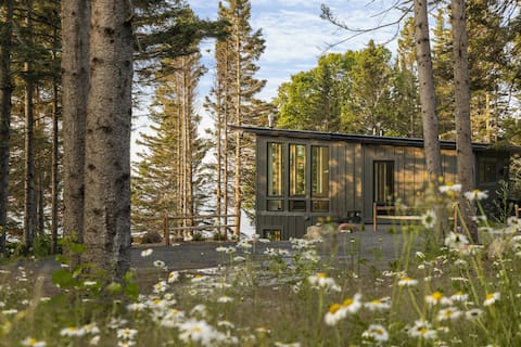 Tallens Stuga on Lake Superior | Near Lutsen Mtn