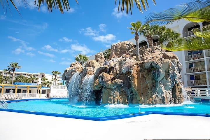 Comfortable Beachside Escape Perfect For Families - Fort Walton Beach, FL