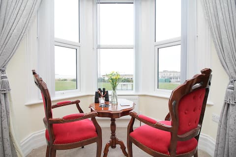 The Beach House-Weston-Super-Mare-Beachfront