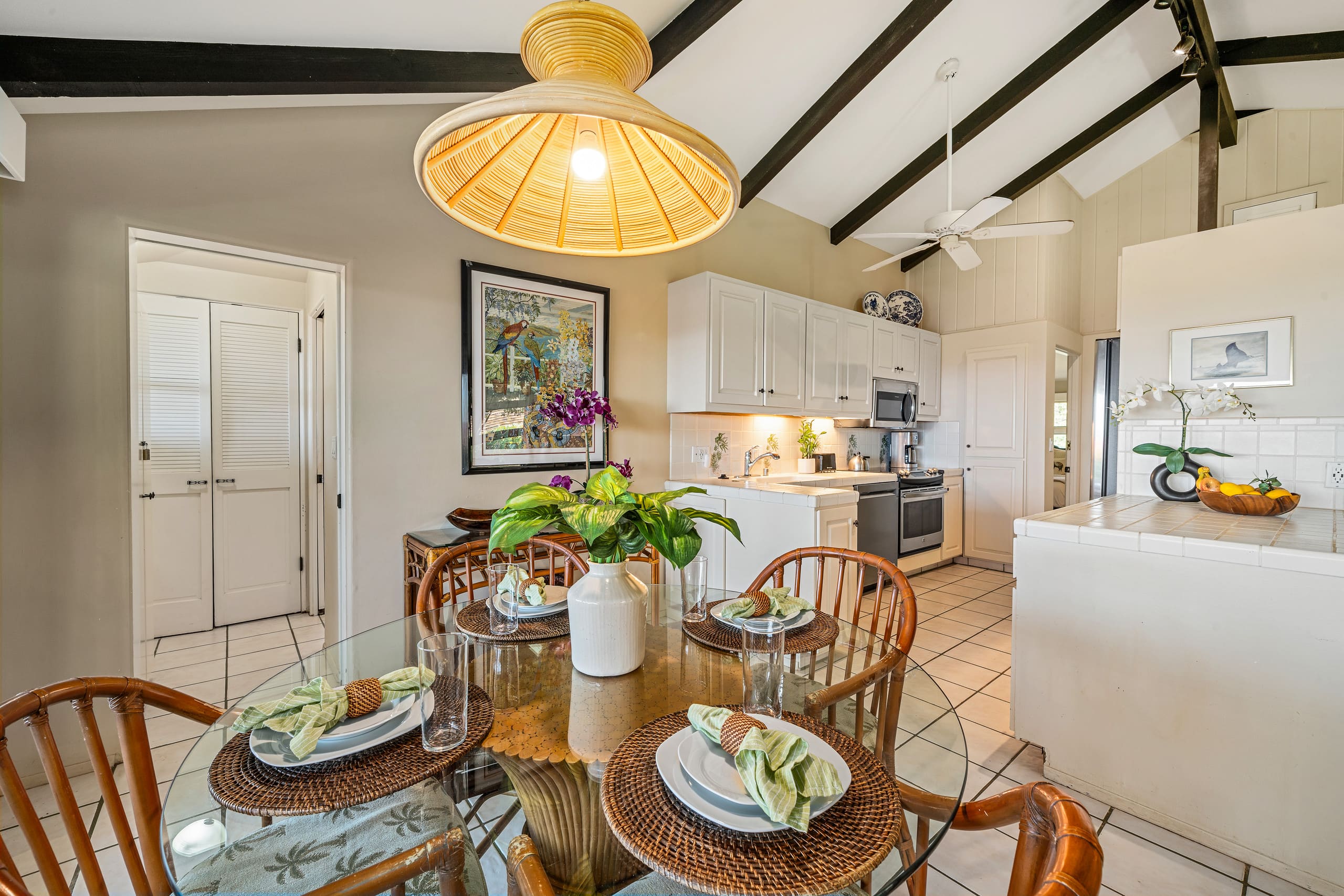 Condo in Lahaina · ★4.78 · 2 bedrooms · 4 beds · 2 baths - Image 11