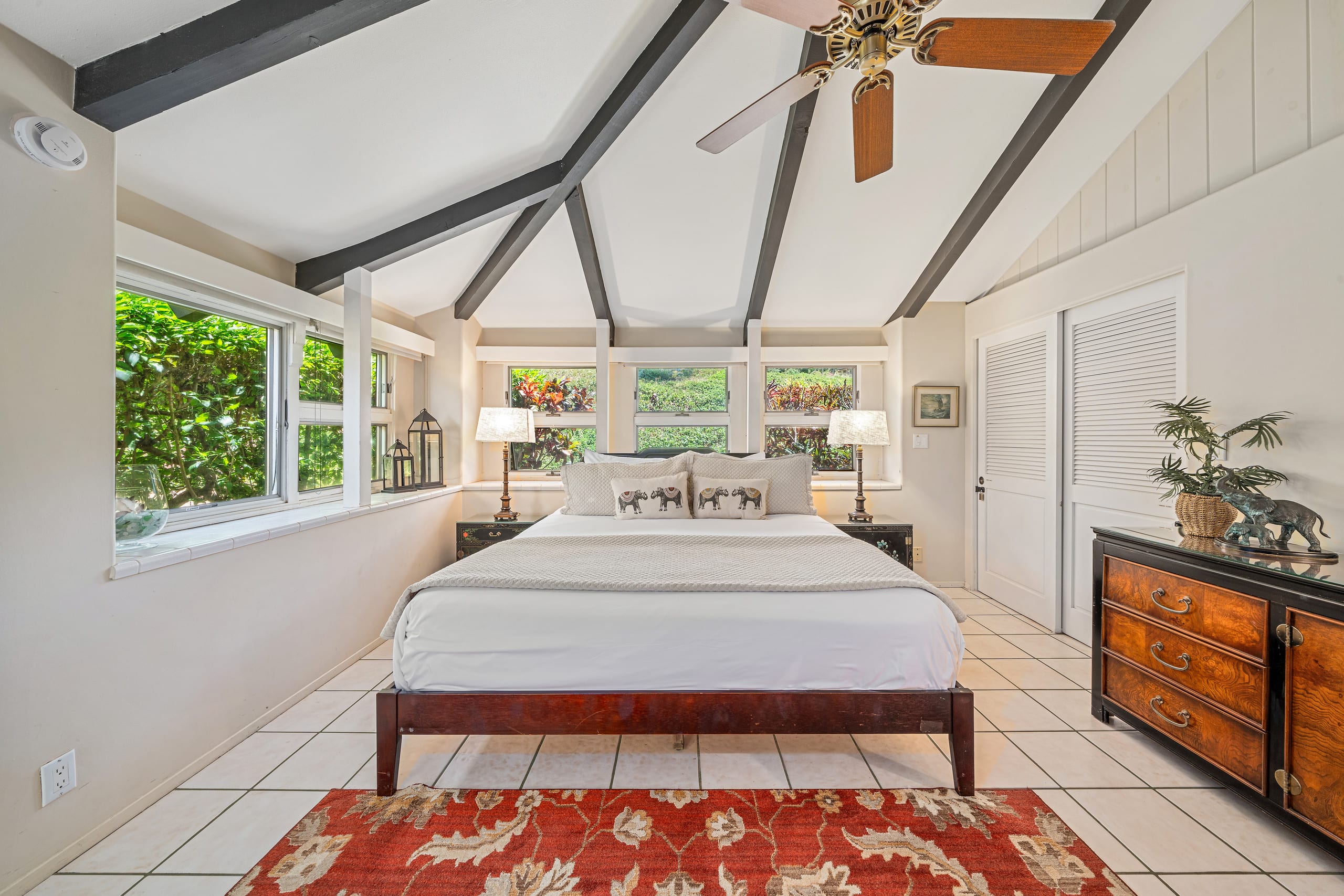 Condo in Lahaina · ★4.78 · 2 bedrooms · 4 beds · 2 baths - Image 17