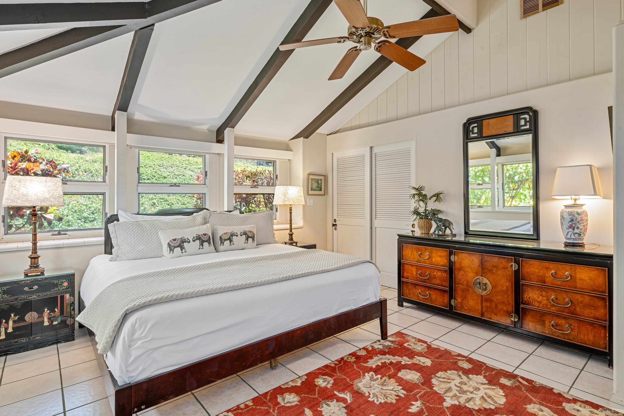 Condo in Lahaina · ★4.78 · 2 bedrooms · 4 beds · 2 baths - Image 13