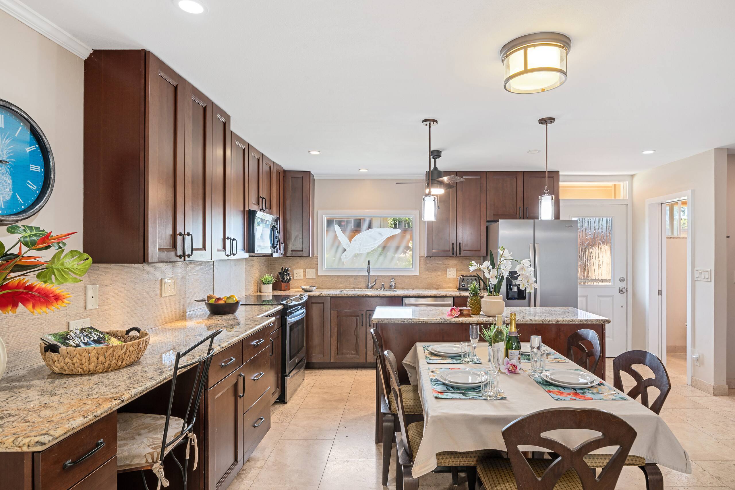 Townhouse in Lahaina · ★5.0 · 3 bedrooms · 5 beds · 2 baths - Image 11
