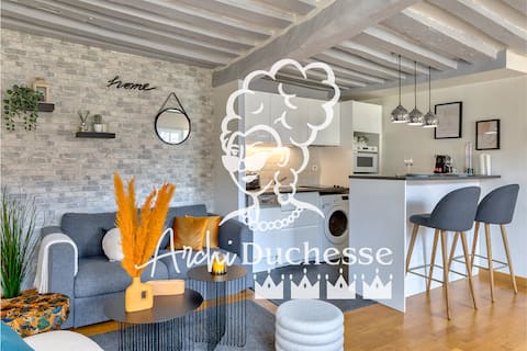 Welcome to Solenne, your charming pied-à-terre